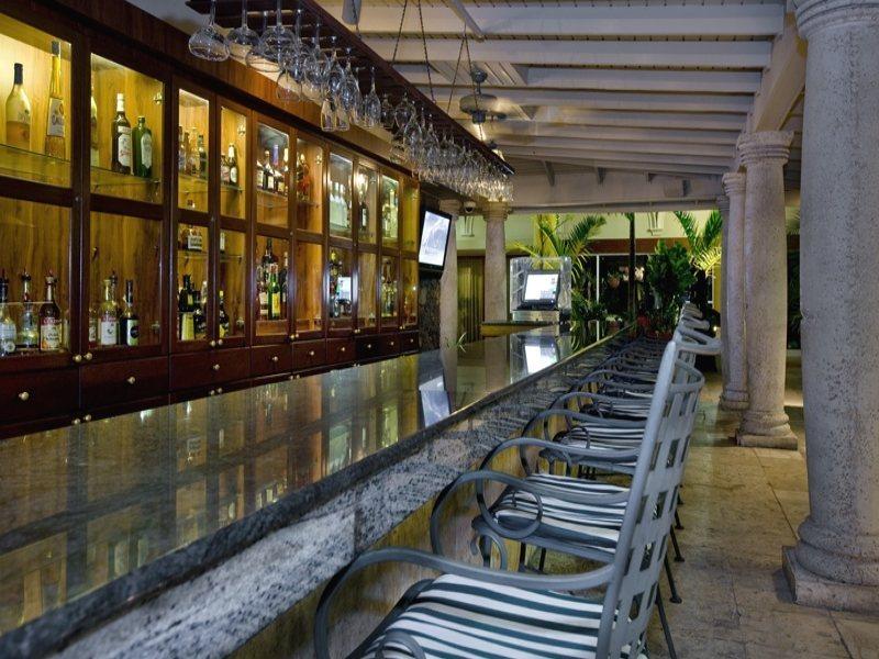 Windward Passage Hotel Charlotte Amalie Bagian luar foto