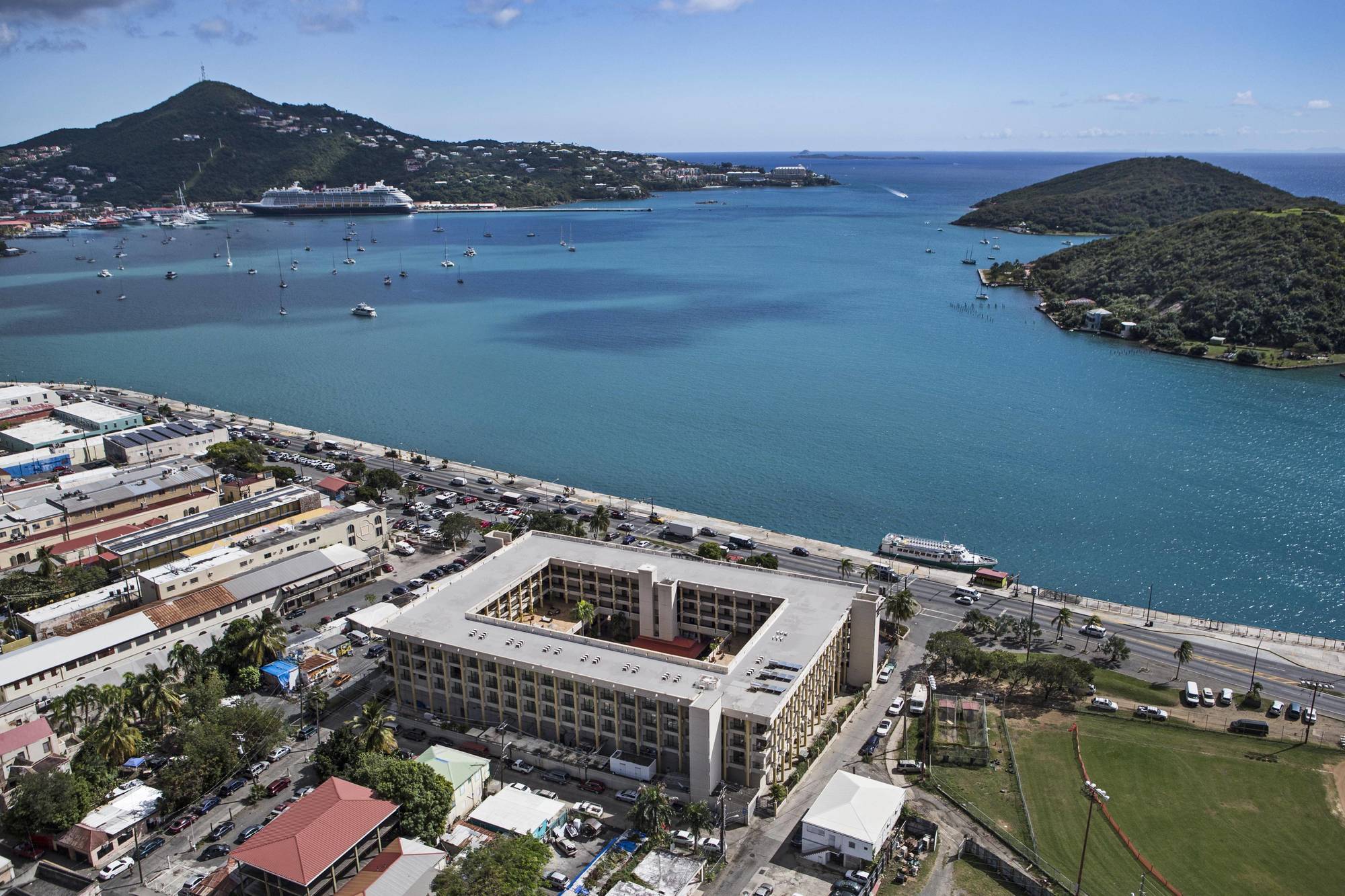 Windward Passage Hotel Charlotte Amalie Bagian luar foto